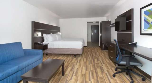 Люкс Holiday Inn Express & Suites Lincoln I - 80 by IHG