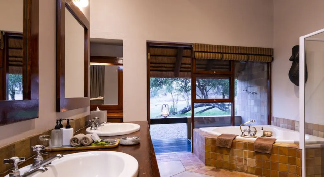 Номер Standard Inyati Game Lodge