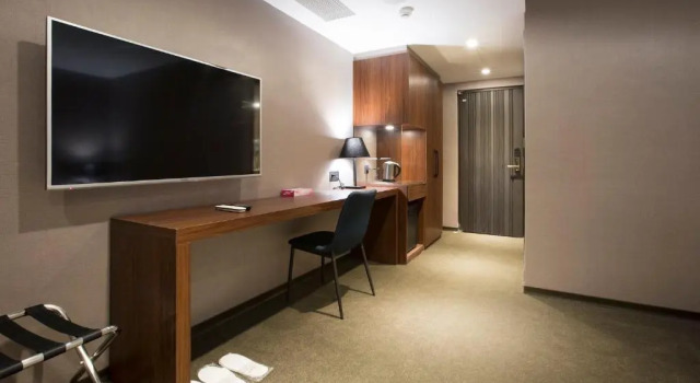 Трёхместный номер Standard Noble Hotel