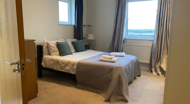 Апартаменты 2 Bed Flat - Sleeps 4 - Parking - Wifi