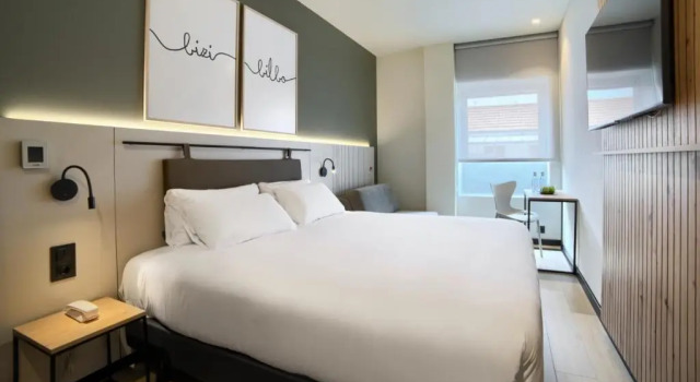 Двухместный номер Standard voco Bilbao - City by IHG