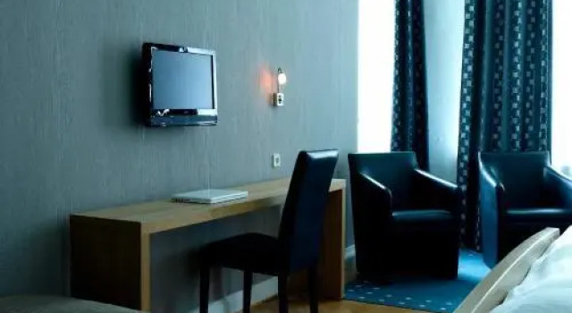 Hotel Garni Kleist am Kurfürstendamm, Reservar Hotel Hotéis em Charlottenburg com estacionamento, Estacionamento