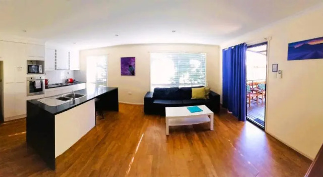 Апартаменты c 1 комнатой Emerald Motel Apartments