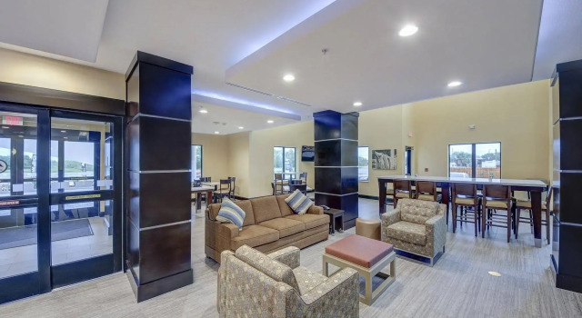 Holiday Inn Express & Suites Carrizo Springs by IHG, Book Hotel Carrizo Springs Texas