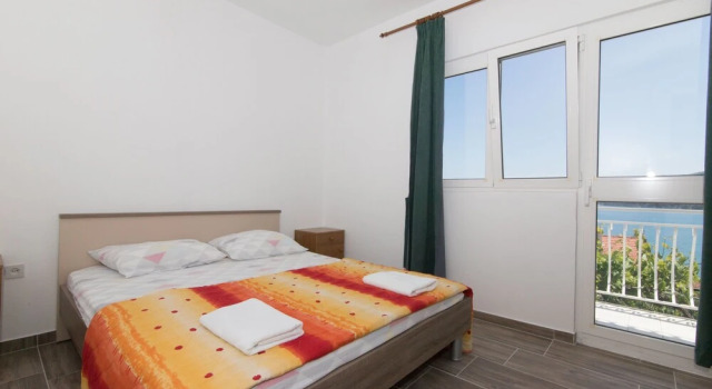 Apartments Jako
