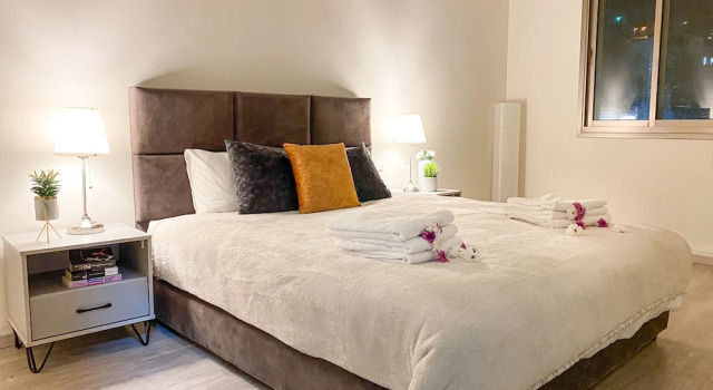 Апартаменты Classic с балконом Mary's Well 3 BR by Ahlan Hospitality