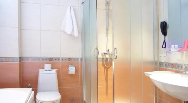 Двухместный номер Standard с балконом и с красивым видом из окна Estreya Residence Hotel