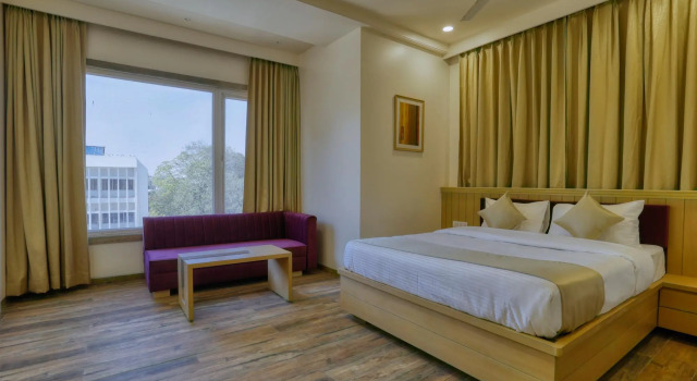 Люкс Hotel Centre Park Bhopal