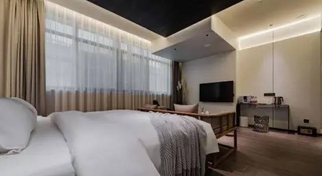 Люкс с видом на город S Motel