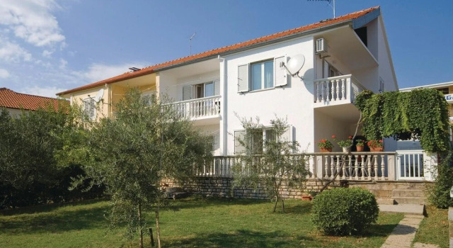 Amazing Apartment in Posedarje With 3 Bedrooms and Wifi, Réserver Appartement Posedarje Comitat de Zadar