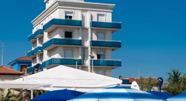 Hotel Sayonara, Rezervați Hotel Senigallia 