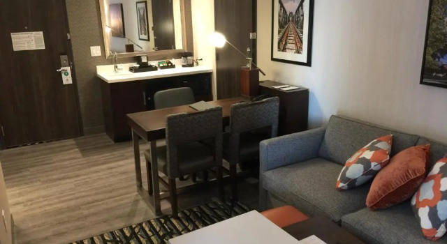Номер Standard Embassy Suites By Hilton Noblesville Indianapolis Conv Ctr