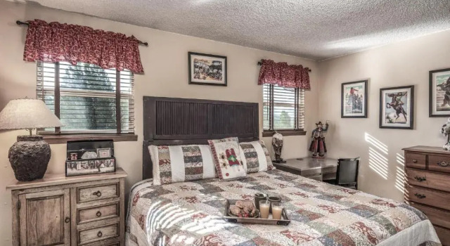 Fox Hollow Condo #08, 2 Bedrooms, Sleeps 6, Wood Stove, Barbecue, Varaa Hotelli Ruidoso New Mexico