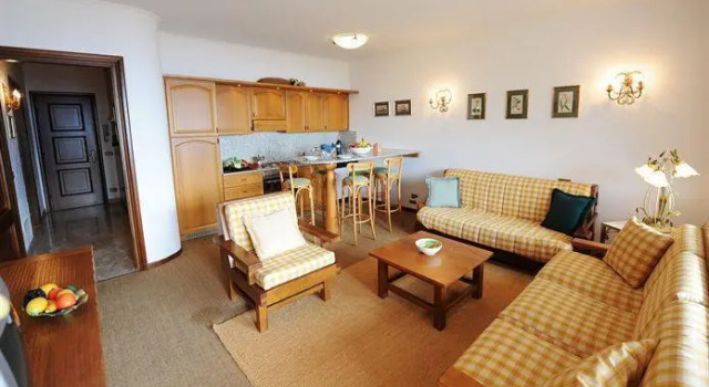 Villa Magnolia Apartments, Varaa Huoneisto Carlazzo 
