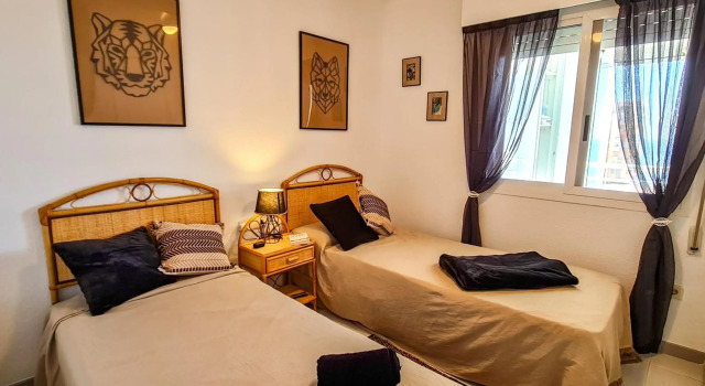 A017- Apartamento en primera línea de la playa Levante La Fosa con garaje