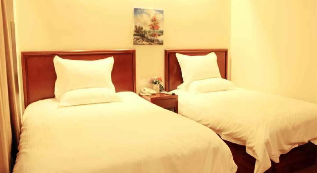 Двухместный номер Standard GreenTree Inn Langfang Dachang South Huaan Road Express Hotel