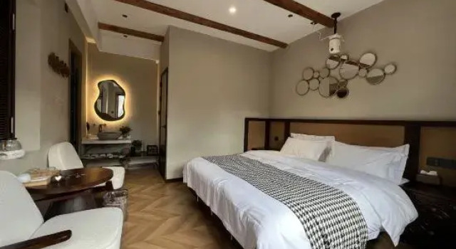 Pengyou Yinsu Design Guesthouse (Kanas Old Village)