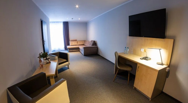 Hotel Seven