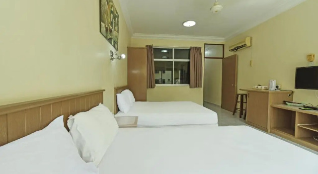 Executive Apartmá Teluk Batik Holiday Apartment