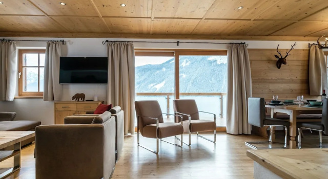 Spacious Holiday Home in Wald im Pinzgau With Sauna, Забронировать Отель Вальд-им-Пинцгау 
