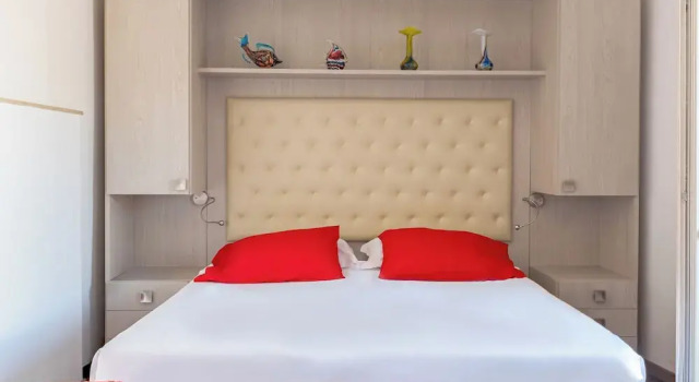 Четырёхместный номер Standard c 1 комнатой с балконом Hotel Cristina