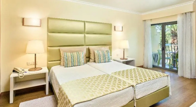 Одноместный номер Deluxe с балконом и с видом на окрестности Hotel Baia Grande