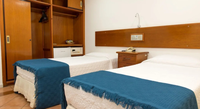 Трёхместный номер Standard Hotel Solar do Amanhecer