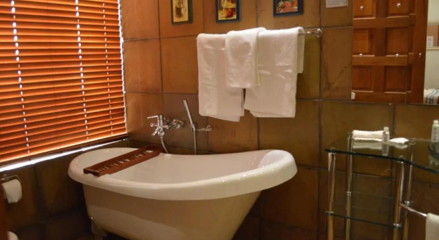 Номер Standard Le Chateau Guest House and Conference Centre