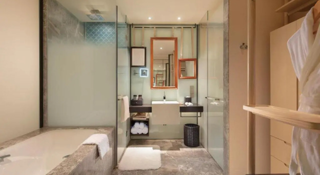 Двухместный номер Deluxe Hilton Dalian Golden Pebble Beach Resort