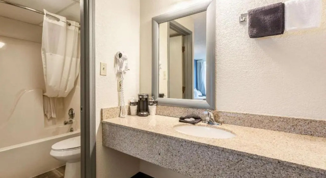 Номер Standard Quality Inn Branson On the Strip