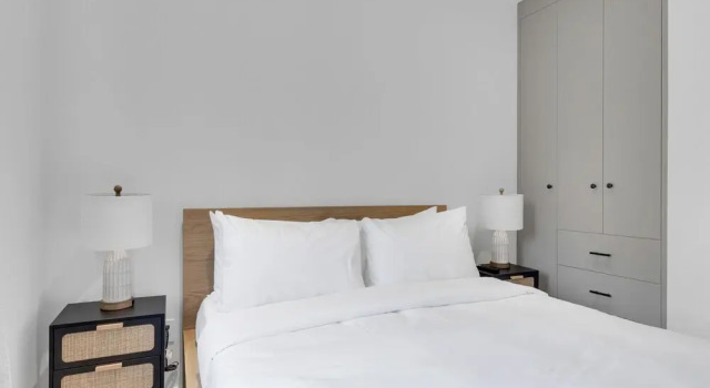 Семейный номер Standard с балконом Le Victoria Midtown Mtl