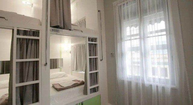 Четырёхместный номер Standard Reggae Mansion Hostel