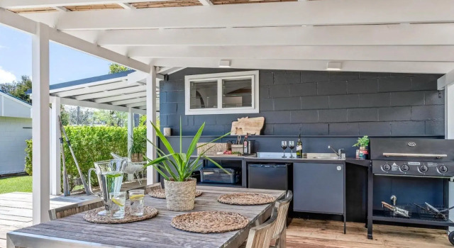 The Beach Hut, Jervis Bay