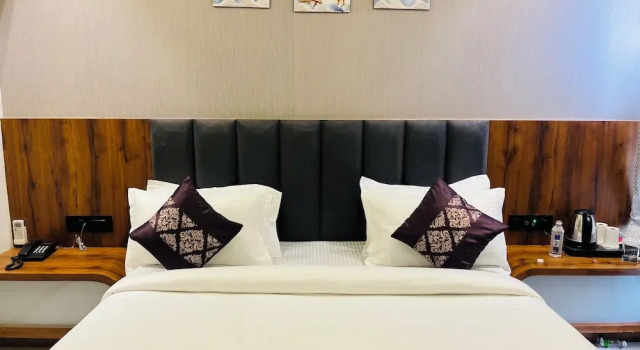 Номер Standard Hotel Royal Empire