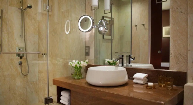 Двухместный клубный номер Deluxe Renaissance Tianjin Lakeview Hotel