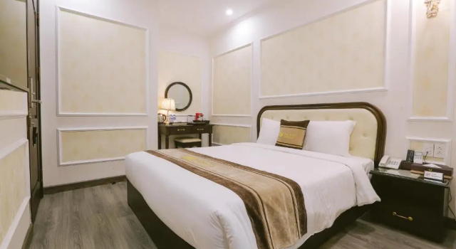 Двухместный номер Standard Vincent Halong Hotel
