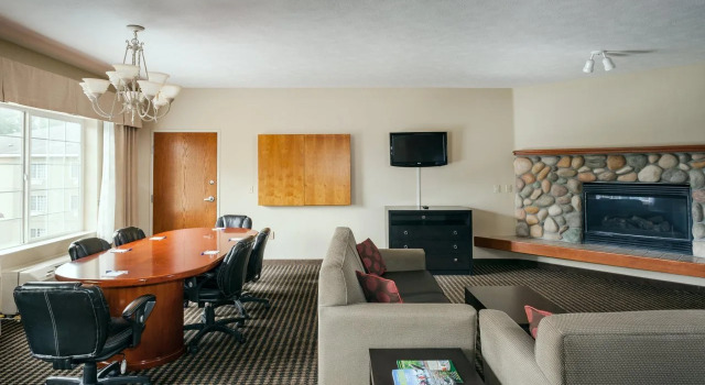 Holiday Inn Express Anchorage, Rezerwuj Hotel Anchorage Alaska