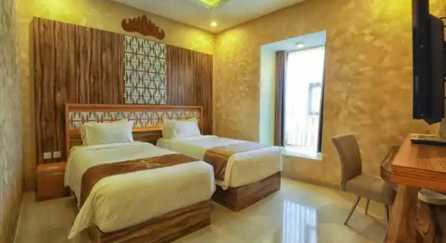 AIDIA Grande Hotel, Book Hotel Hotels in Sumatra with Breakfast, Breakfasts