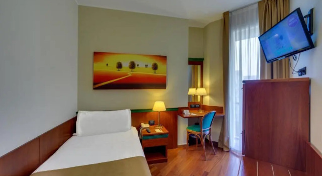 Одноместный номер Economy Hotel Raffaello