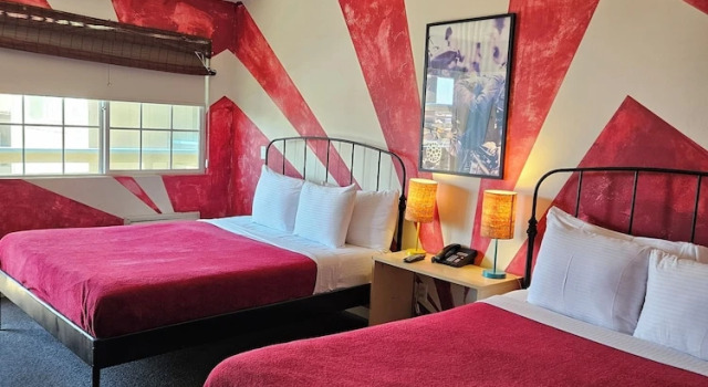 Четырёхместный номер Standard Huntington Surf Inn