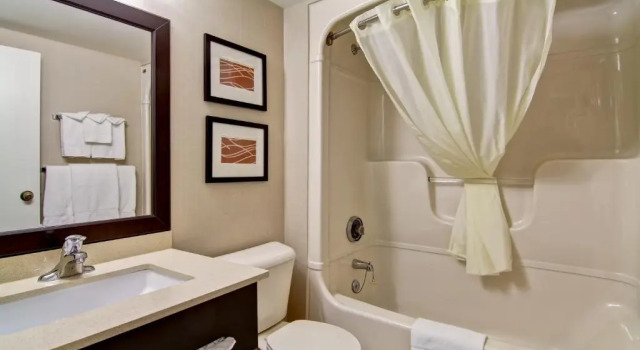 Номер Standard Цокольный этаж Comfort Inn