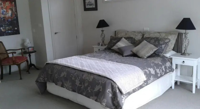 Fenworth Bed and Breakfast, Buchen Sie Gasthaus  