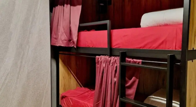 Velvet Hostel Business, Забронировать Хостел Хостелы Мадрида, рядом с Картахена, Хостел