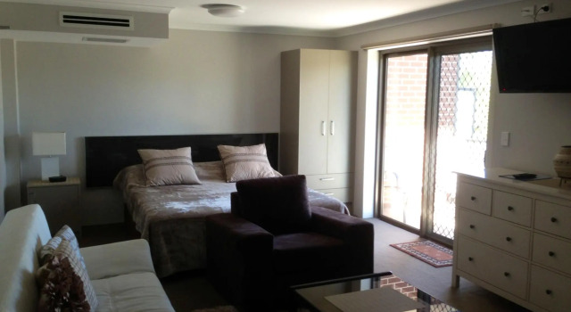 Strathfield Executive Accommodation, Забронировать Апарт-отель Бурвуд Сидней