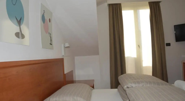 Standard Dreier Zimmer Isolabella