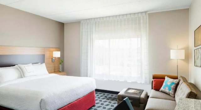 TownePlace Suites by Marriott Ventura Oxnard, Book Hotel Oxnard California
