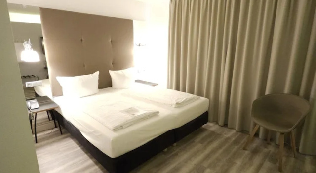 Avlu manzaralı 1 yatak odası Ekonomi çift kişilik oda Hotel Amadeus