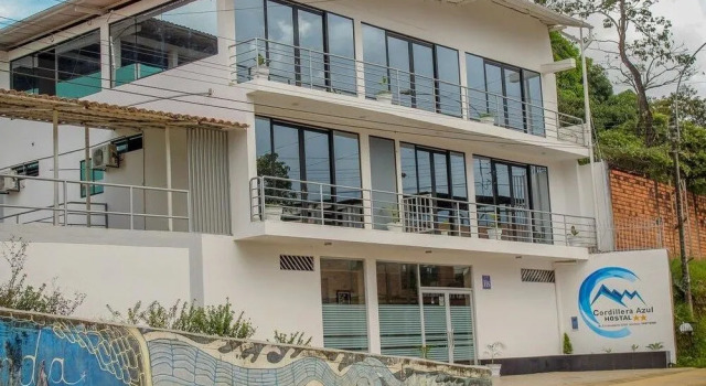 Hostal Cordillera Azul, Book Hotel Hotels in San Martin with a Pool, Swimming Pool