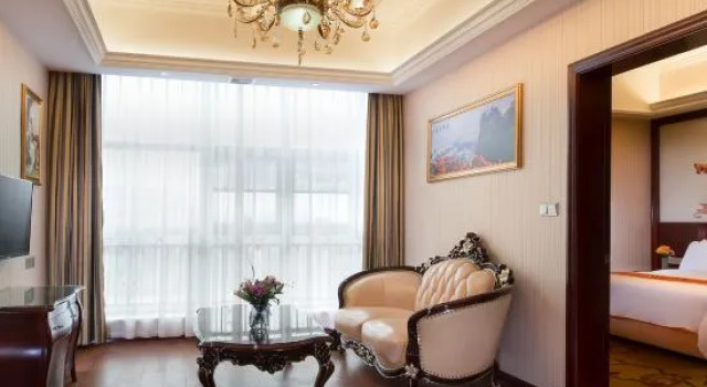 Люкс Business Vienna Hotel (Anfu)