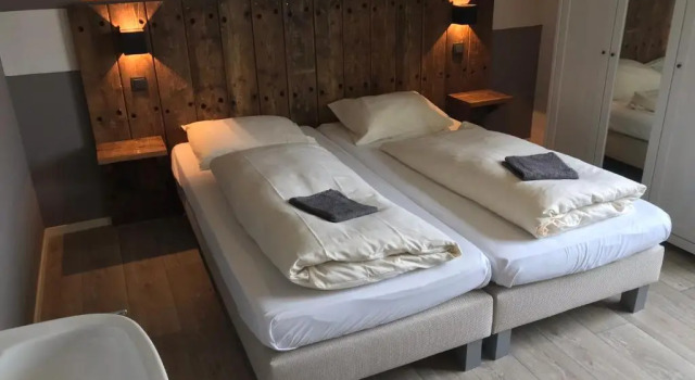 Hofstede Elzenoord, Rezerwuj Hotel Vrouwenpolder Walcheren